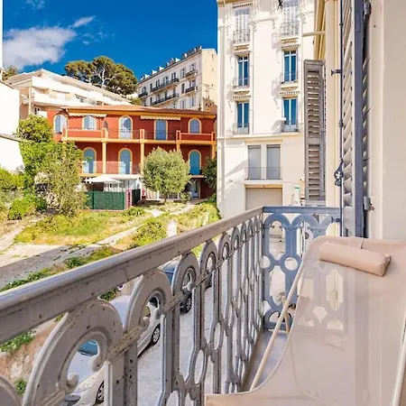 Le Louis- Superbe A 5mins Des Plages, Proche Palais Apartman